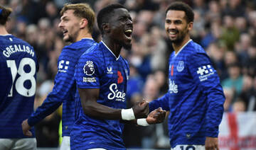 Everton ease to dominant 2-0 home win over Fulham